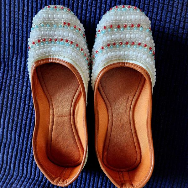 White Beaded Mojdis - Image 2