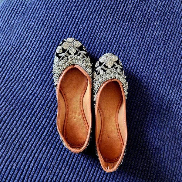 Golden Threadwork Black Mojdis