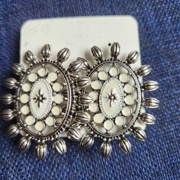 Oxidised Stud White