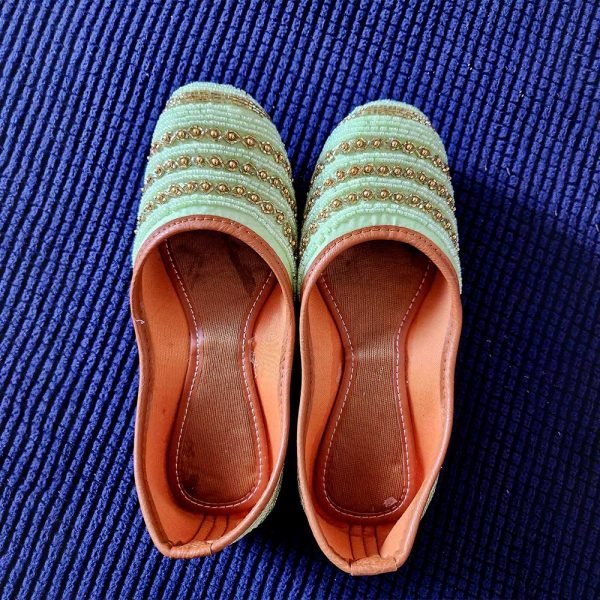 Pista Green beaded Mojdis
