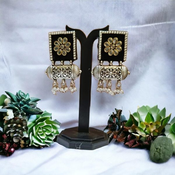 Ethnic Jhumka Square Black