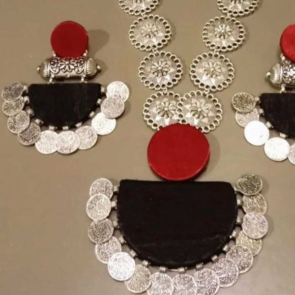 Handmade Jewellery Set Black and Red