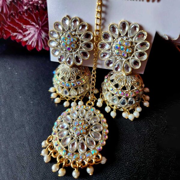 Golden White Jhumka and Mathbendi set - Image 2