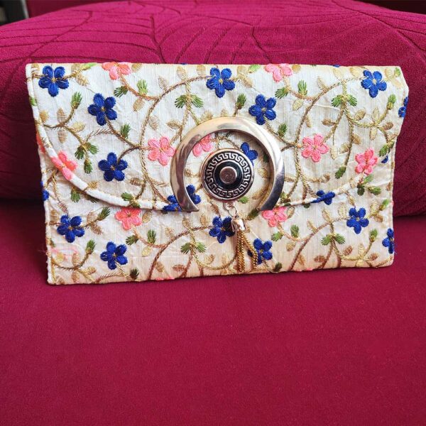 Cream Silk Embroidered Clutch - Image 4
