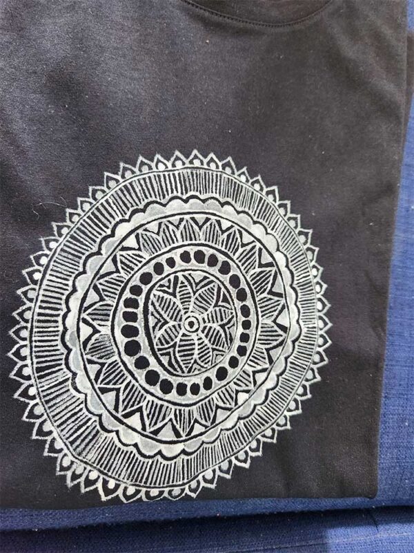 Madhubani T-shirt Black (M) - Image 2