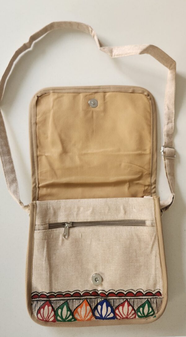 Madhubani Sling Bag Lotus Jute - Image 4